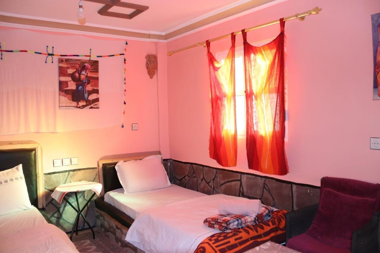 Maison D'Hotes La Vallee Des Nomades Msemrir ภายนอก รูปภาพ